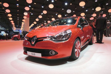 Peugeot-Citroen şi Renault, la salonul auto de la Paris